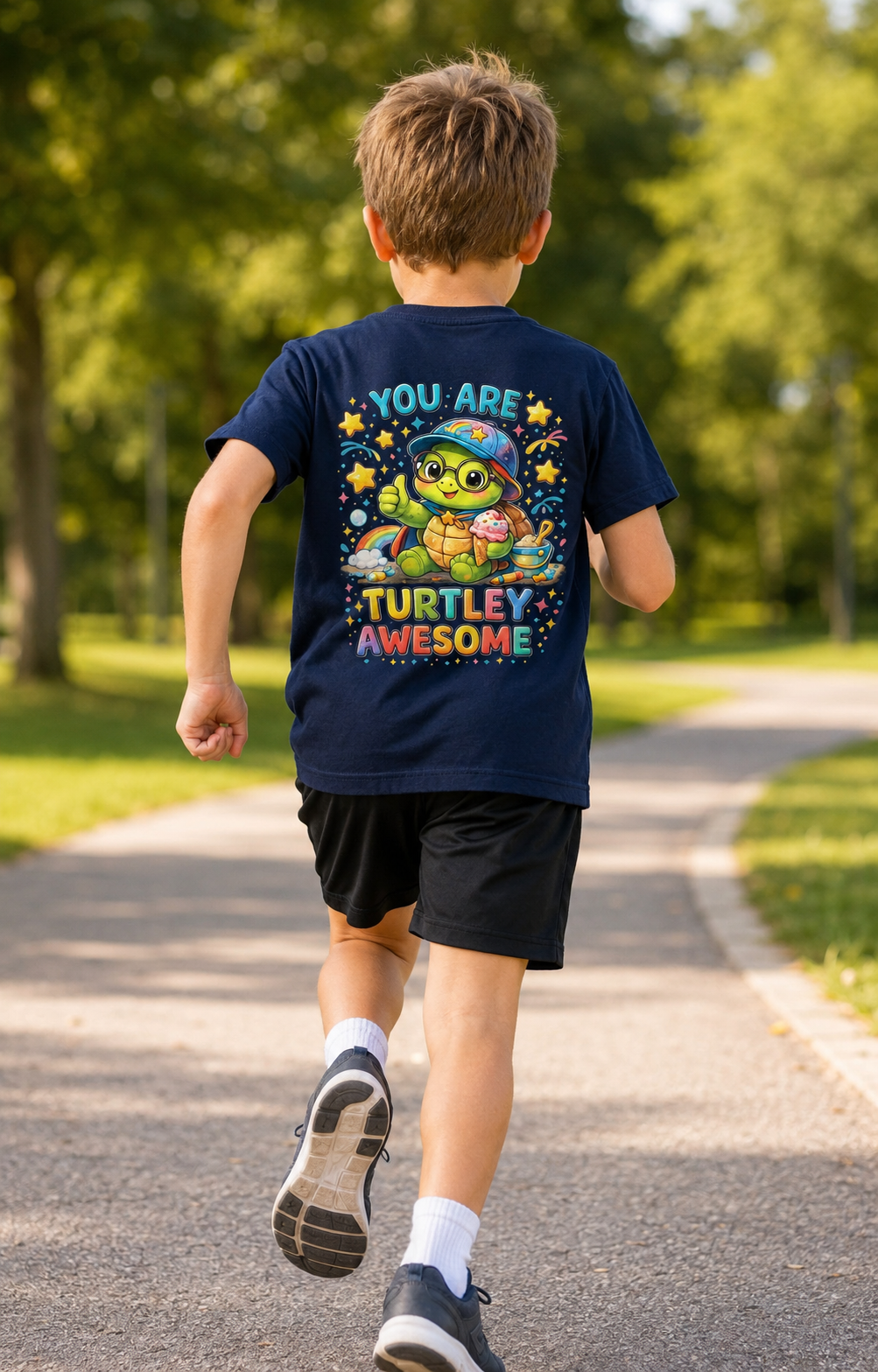Kinder T-Shirt mit Backprint | You Are Turtley Awesome