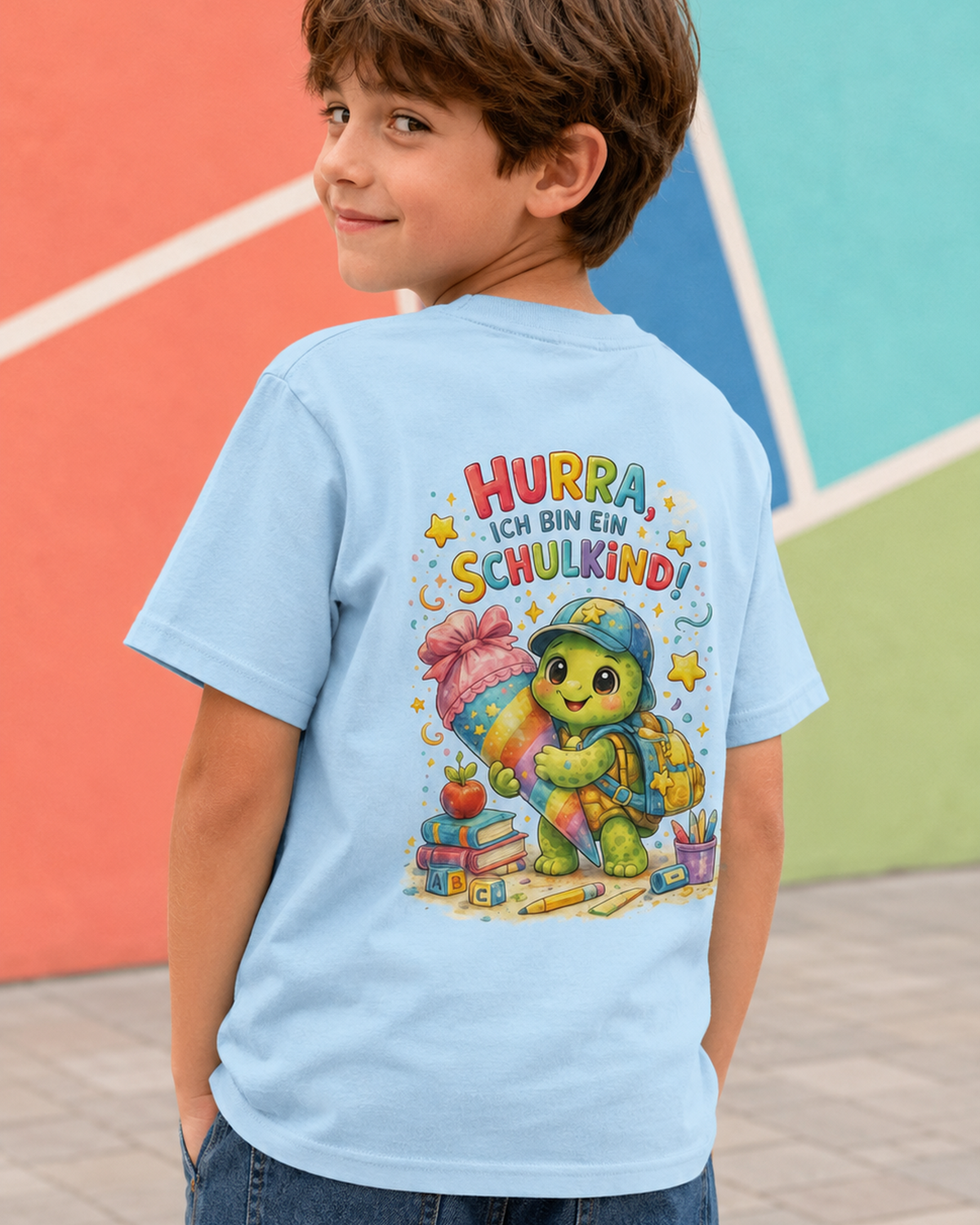 Hurra ich bin ein Schulkind Kinder T-Shirt mit Backprint